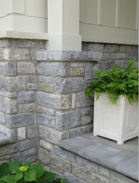 Duluth Real Stone Veneer Wainscoting