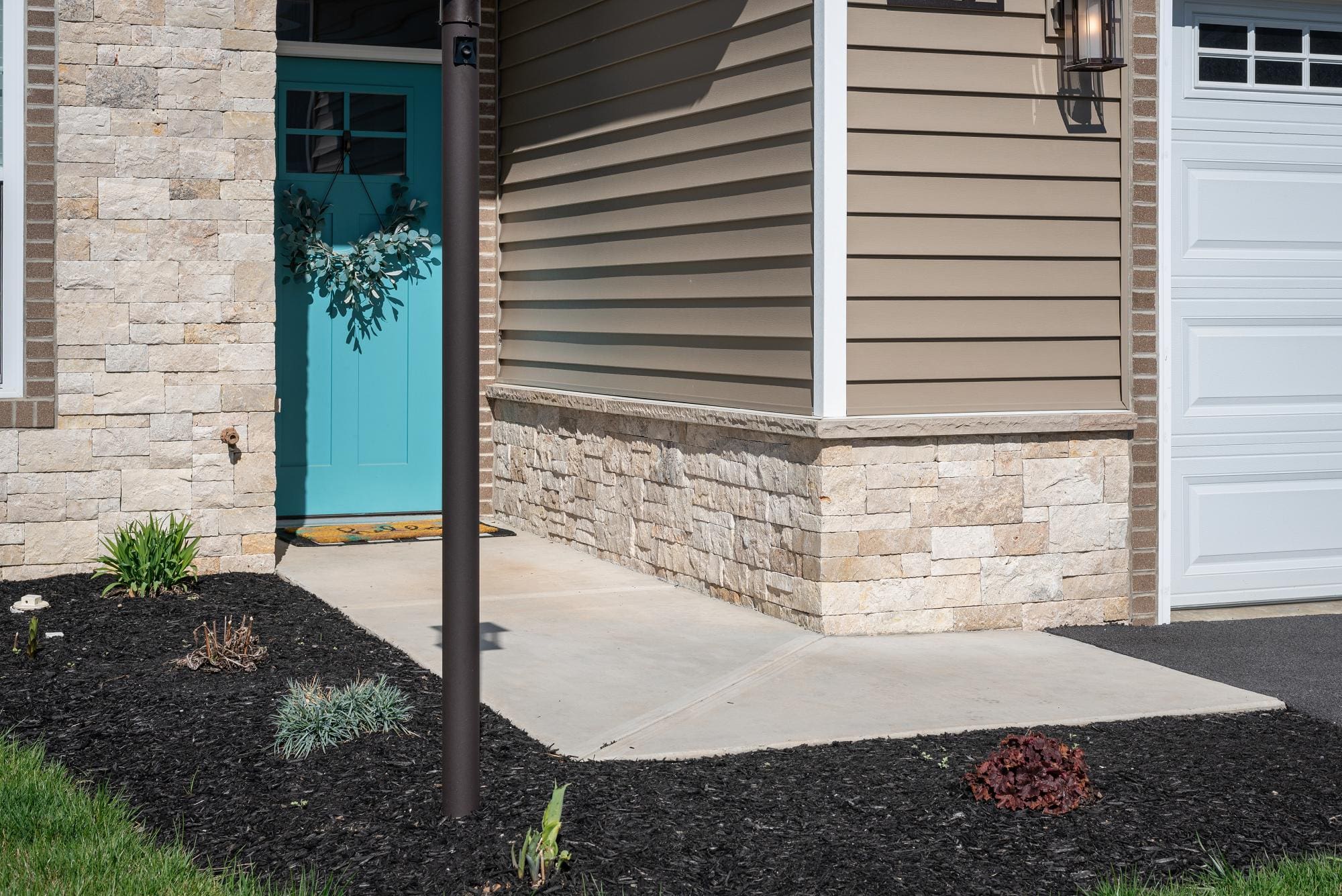 Primavera Real Stone Veneer Front Entrance