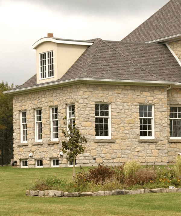 Tropea and Tumbled Castle Ridge Natural Stone Veneer Custom Blend Exterior