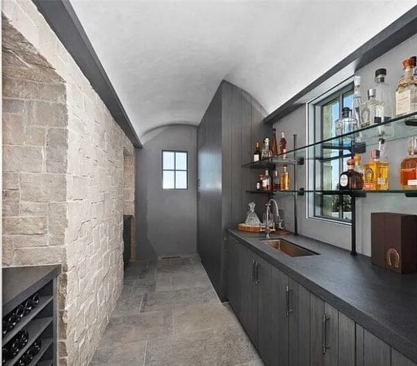 Zurich Natural Thin Stone Veneer Cellar