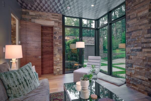 Door County Ledge Natural Thin Stone Veneer Drystack Interior