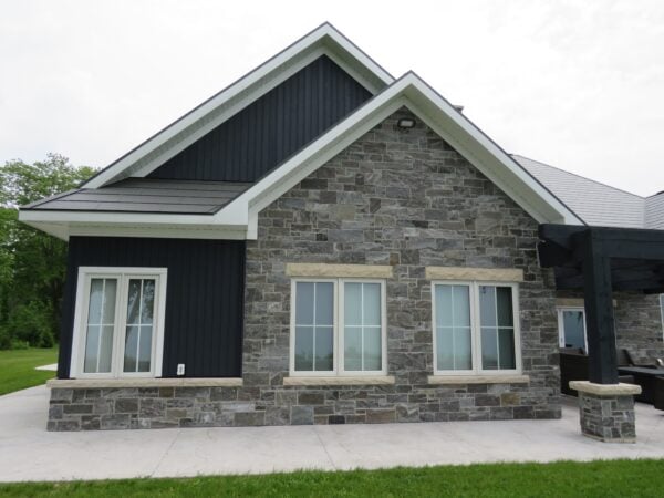 Pembroke Natural Thin Stone Veneer with Sawed Ends Accent Wall