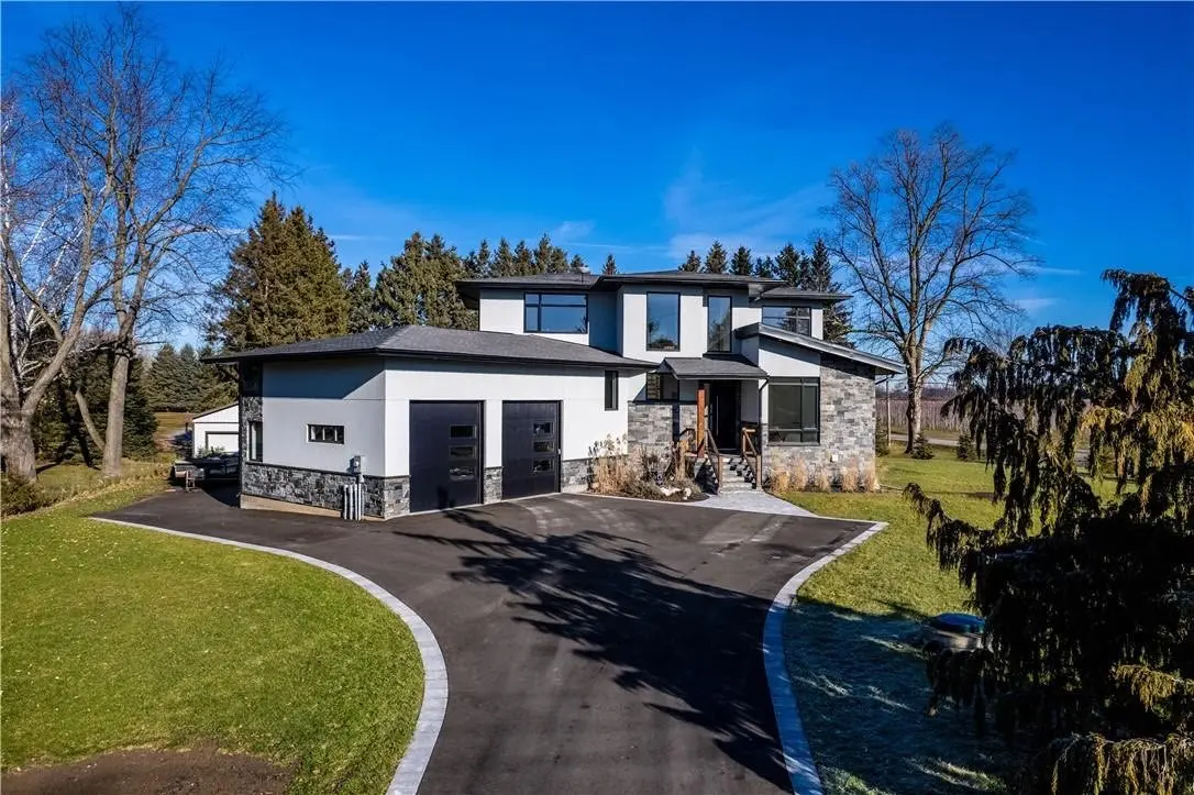 Custom Dublin and Pembroke Drystack Cut Natural Thin Stone Veneer Exterior