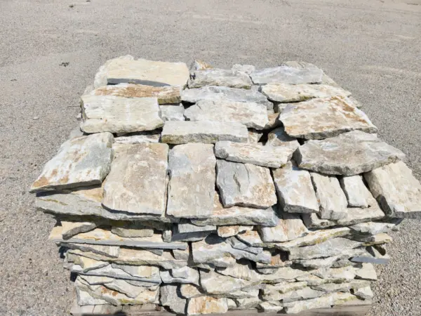 Door County Fieldstone Real Thin Stone Veneer Flats Pallet