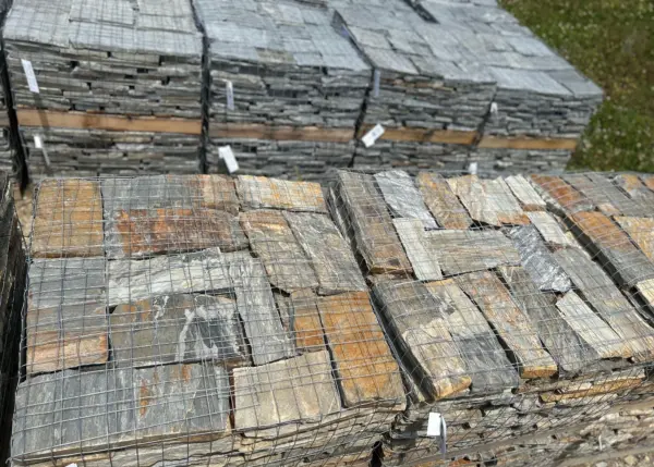 Rochester Natural Thin Stone Veneer Flats Pallets