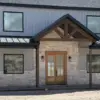 Crupet Real Thin Stone Veneer with White Mortar