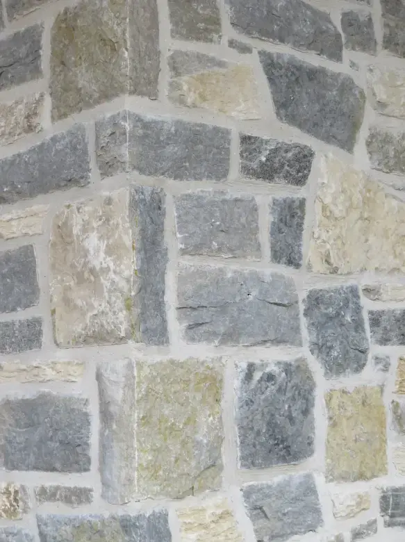 Larchmont and Castle Ridge Real Stone Veneer Corners