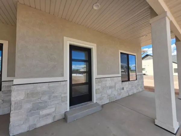 Crupet Real Stone Veneer Patio Wainscoting