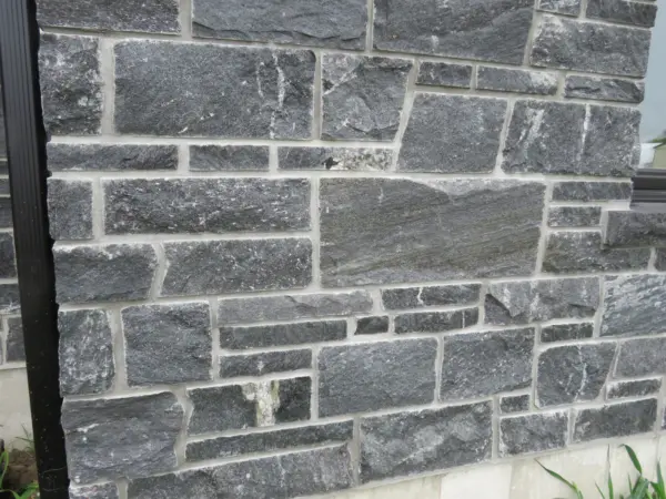 Dublin Black Granite Natural Thin Veneer Close Up