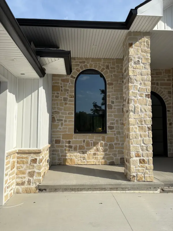 Mojave Real Limestone Thin Veneer Pillar