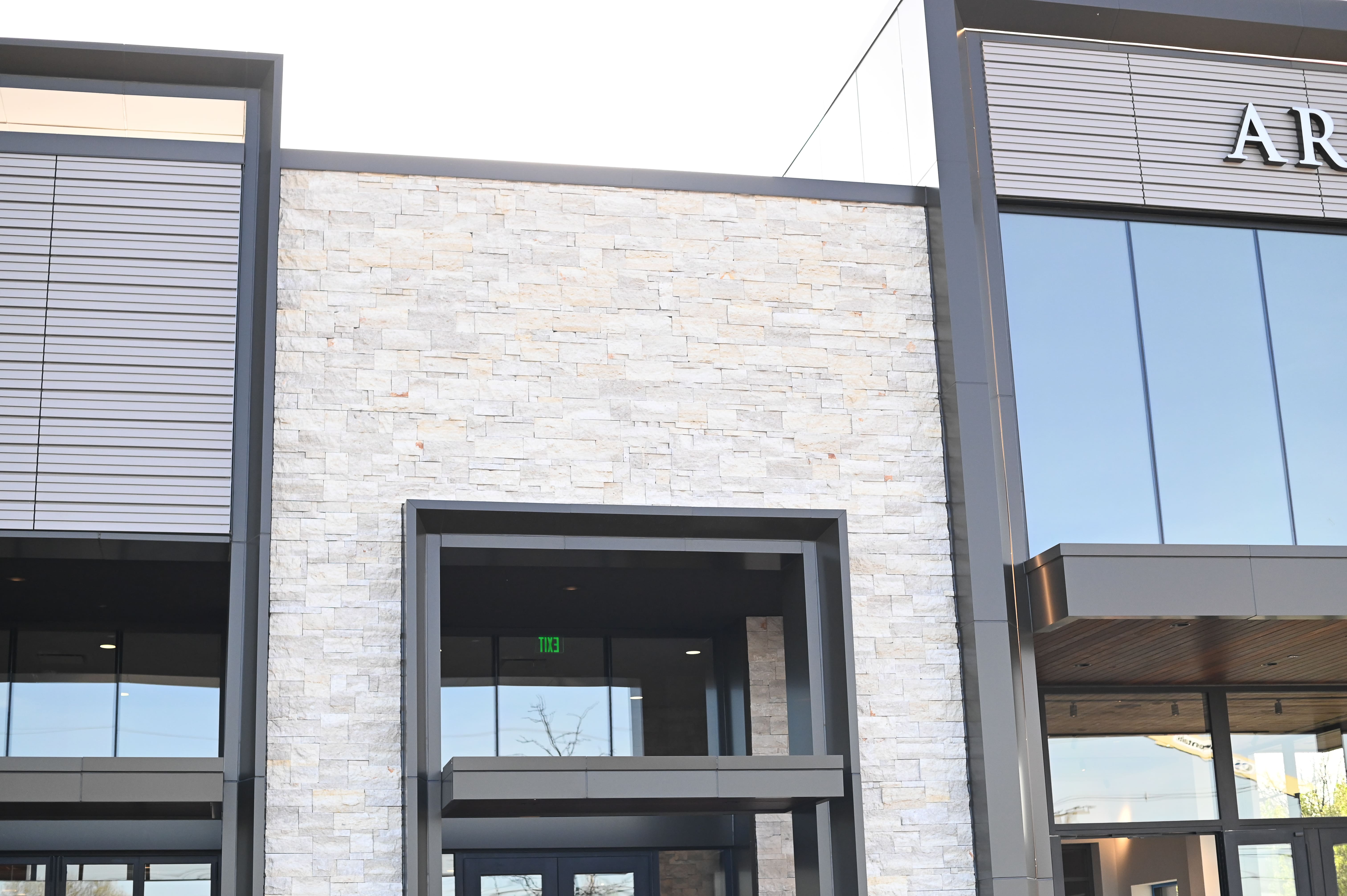 Nob Hill Natural Thin Stone Veneer Commercial Exterior
