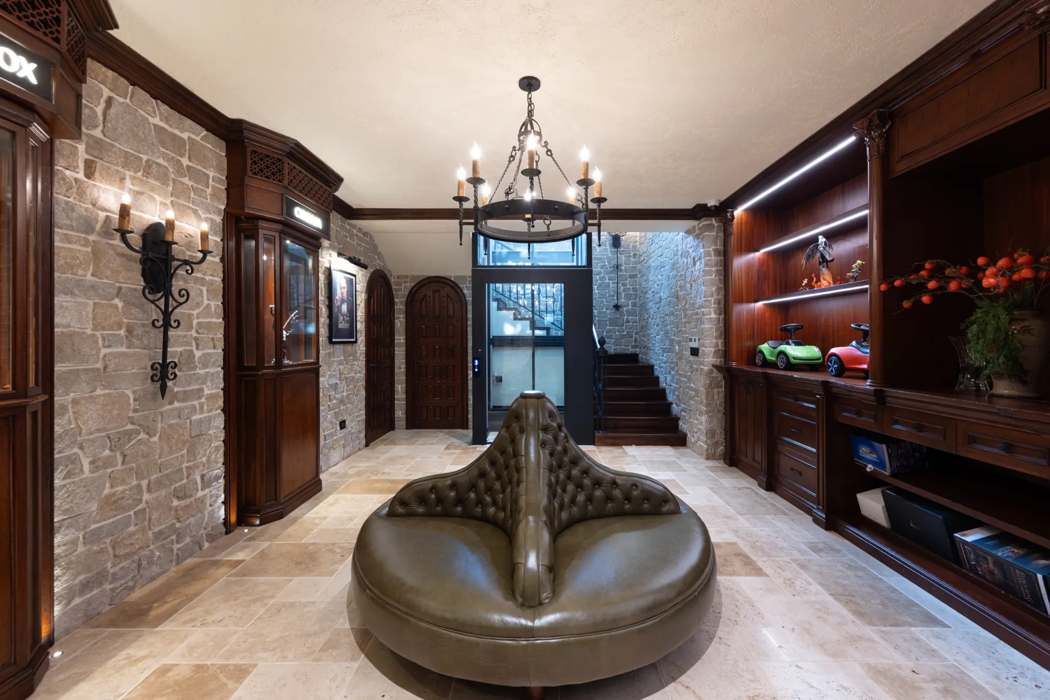 Tuscan Antique Real Thin Stone Veneer Interior Sitting Room