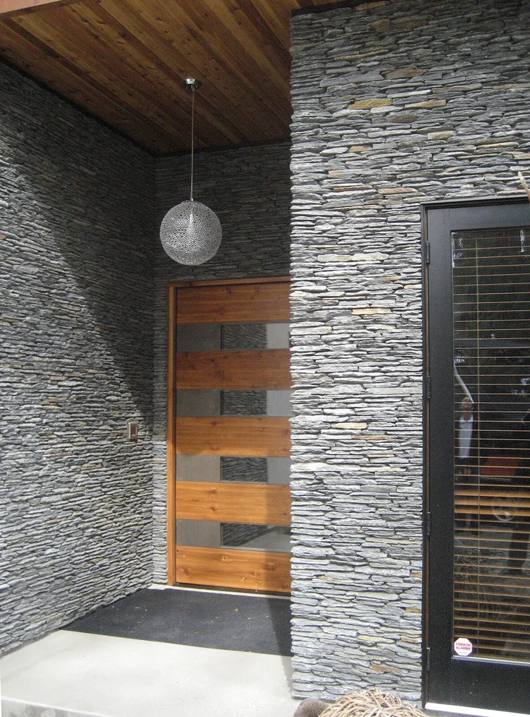 Cold Spring Natural Thin Veneer Entrance
