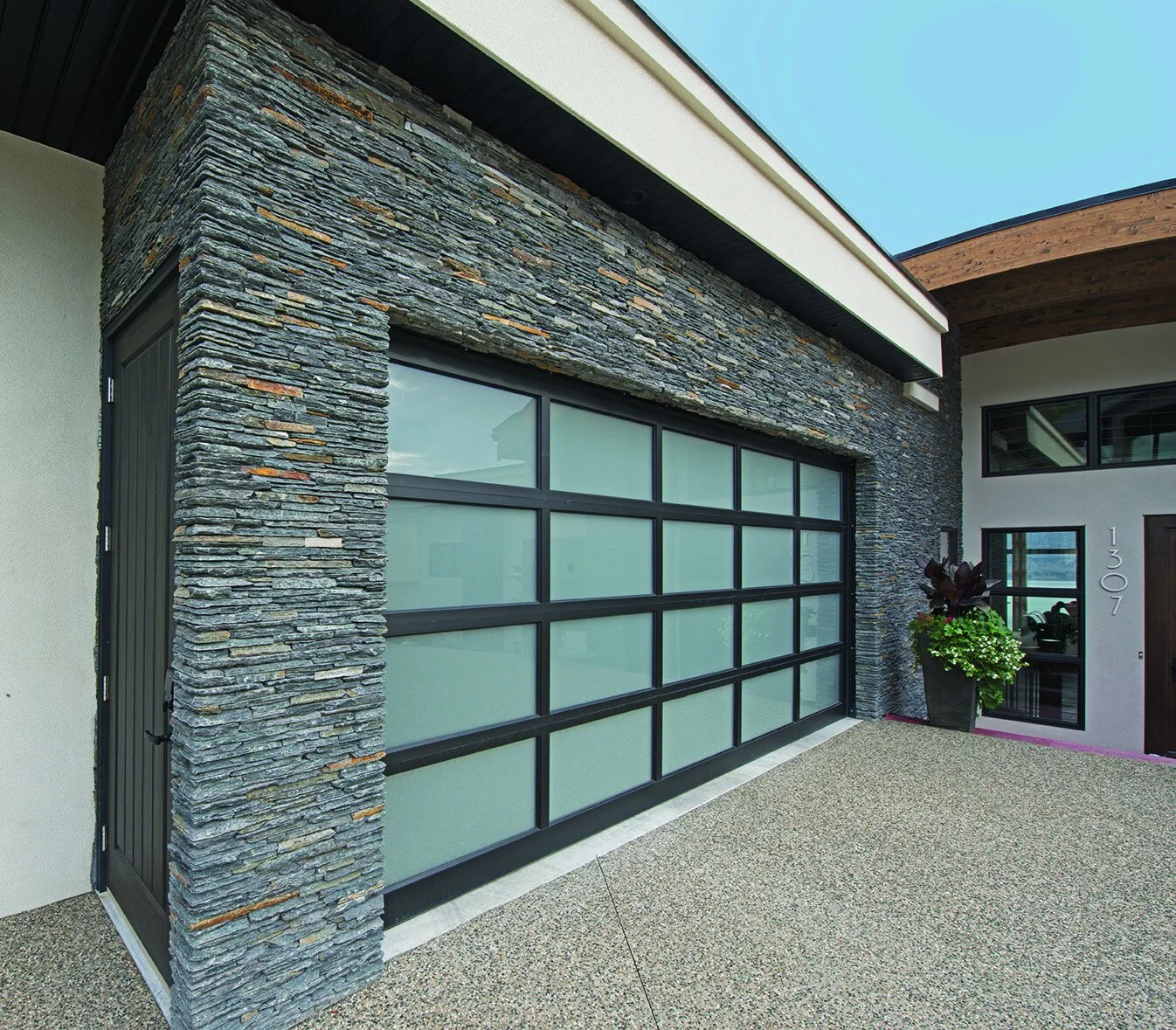 Cold Spring Natural Thin Veneer Garage