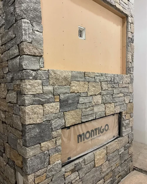 Cornwall Natural Thin Stone Veneer Drystack Fireplace