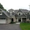 Florence Natural Stone Veneer Exterior Wainscoting