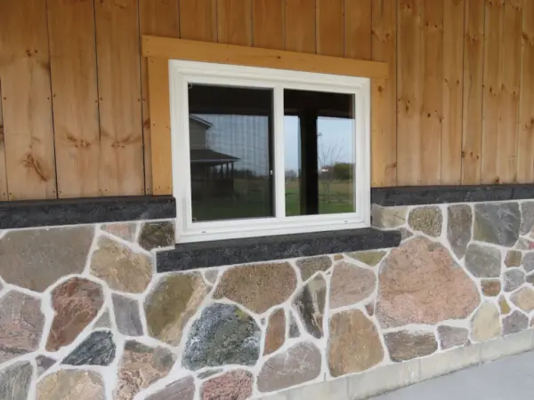 Grand Rapids Real Thin Stone Veneer Wainscoting