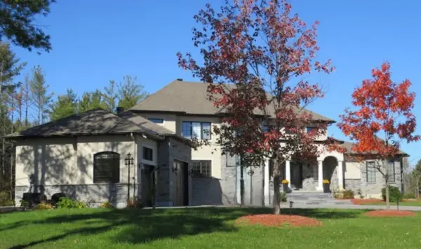 Logan Natural Thin Stone Veneer Exterior Siding