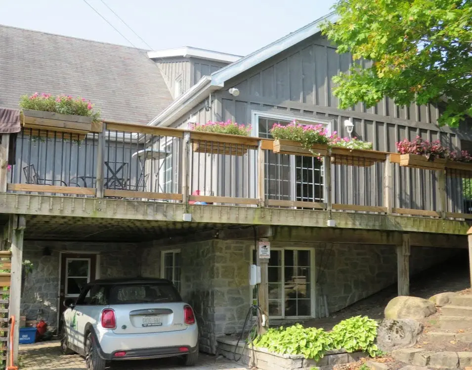 Nottingham Natural Stone Veneer Basement Siding