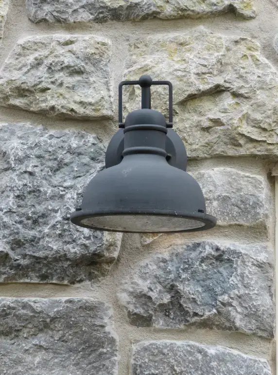 Nottingham Natural Stone Veneer Exterior Close Up