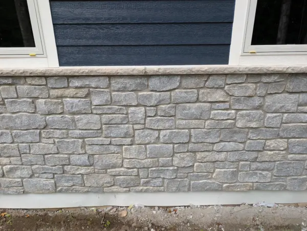 Duluth Natural Thin Stone Veneer Exterior Wainscoting