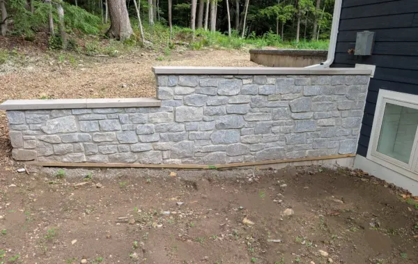 Duluth Natural Thin Stone Veneer Landscape Wall
