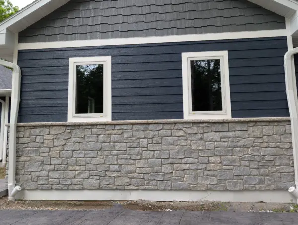 Duluth Real Stone Veneer Wainscoting