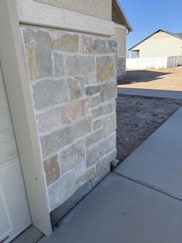 Emerald Bay Natural Thin Stone Veneer Garage Wainscoting