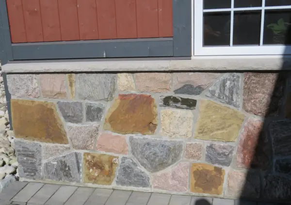 Grand Rapids Custom Color Natural Thin Stone Veneer Wainscoting Close Up