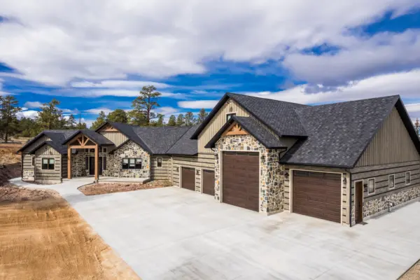 Newport Natural Thin Stone Veneer Home Exterior