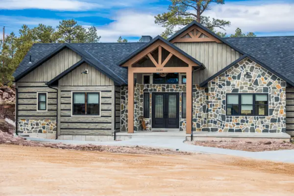 Newport Real Thin Stone Veneer Exterior