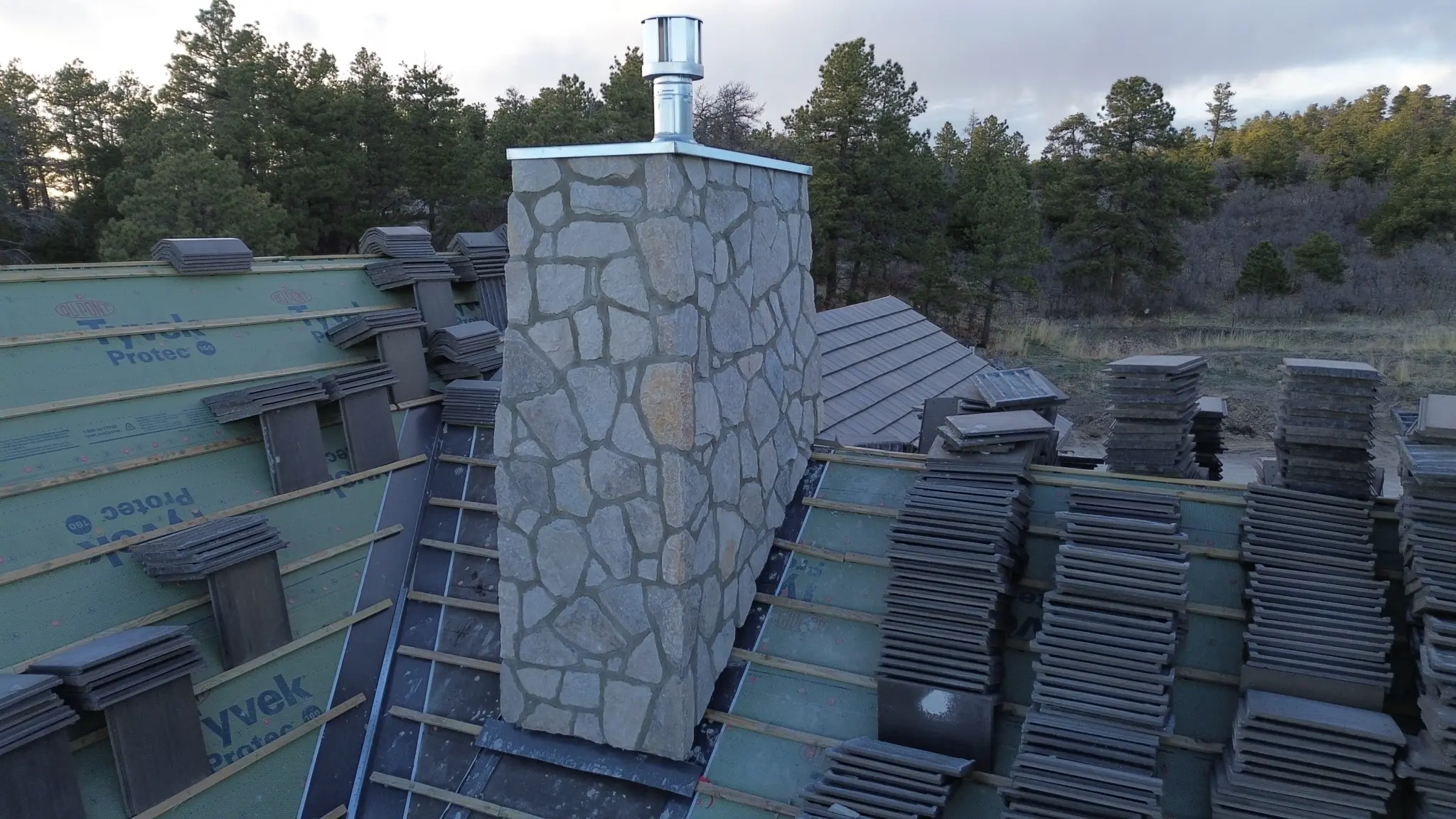 Trier Natural Thin Stone Veneer Chimney