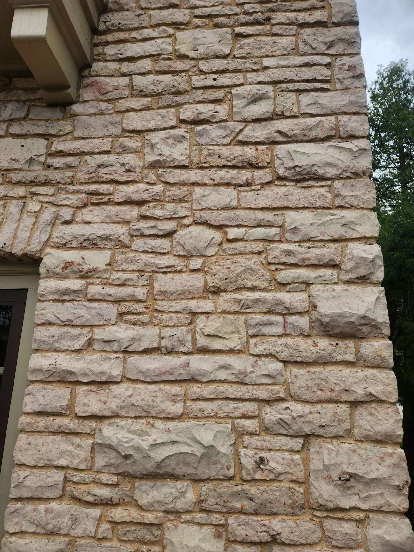Door County Cherry Natural Thin Stone Veneer Exterior