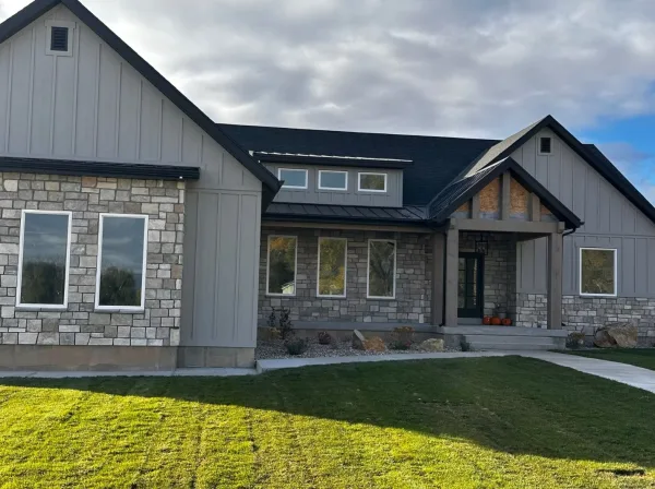 Emerald Bay Real Thin Stone Veneer Exterior