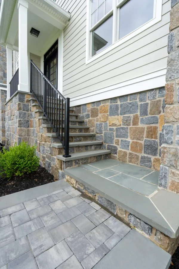 Jamestown Real Thin Stone Veneer Stairwell Close Up