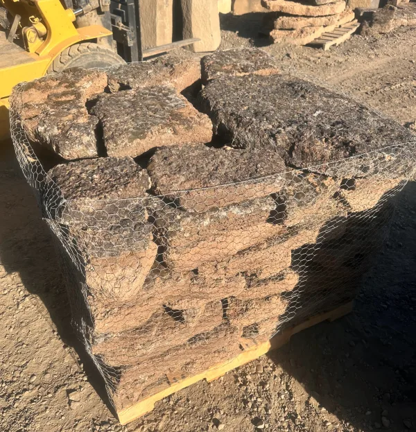 Lava Rock Natural Stone Full Veneer Pallet