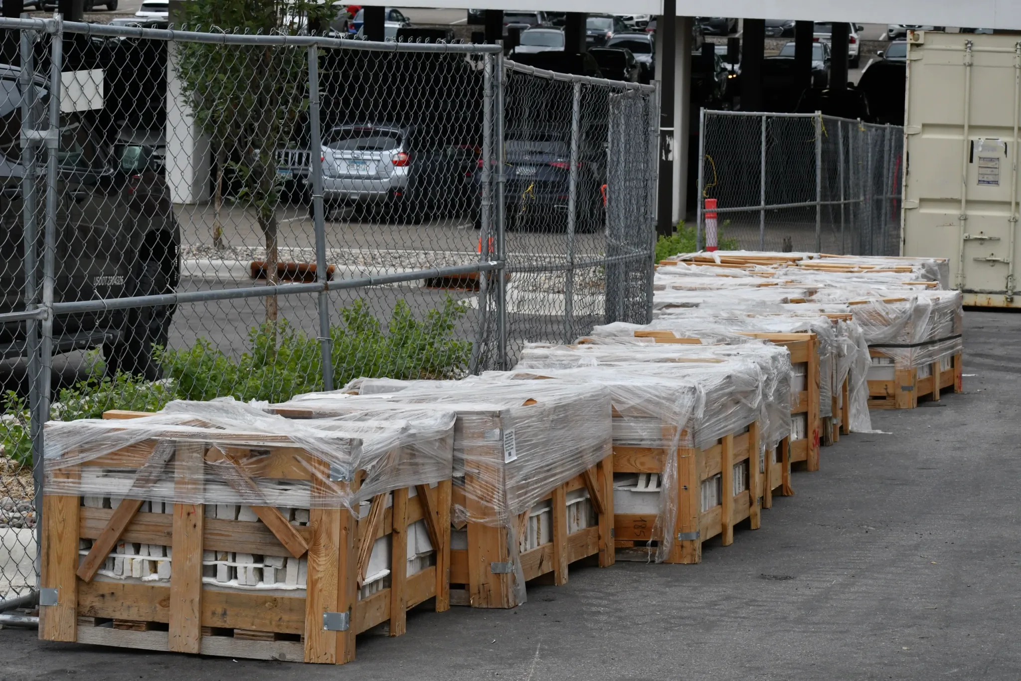 Nob Hill Real Thin Stone Veneer Pallet Delivery