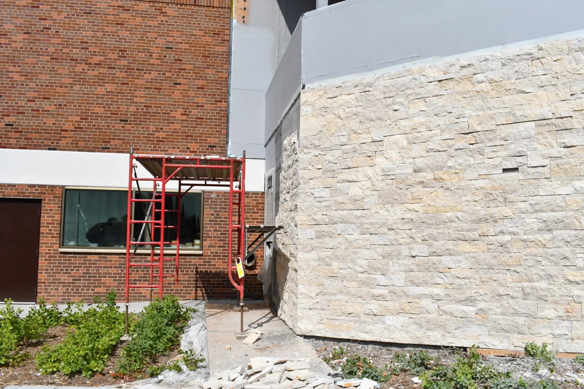 Nob Hill Natural Thin Stone Veneer Commercial Installation