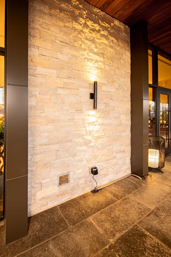 Nob Hill Natural Thin Stone Veneer Exterior Accent Wall