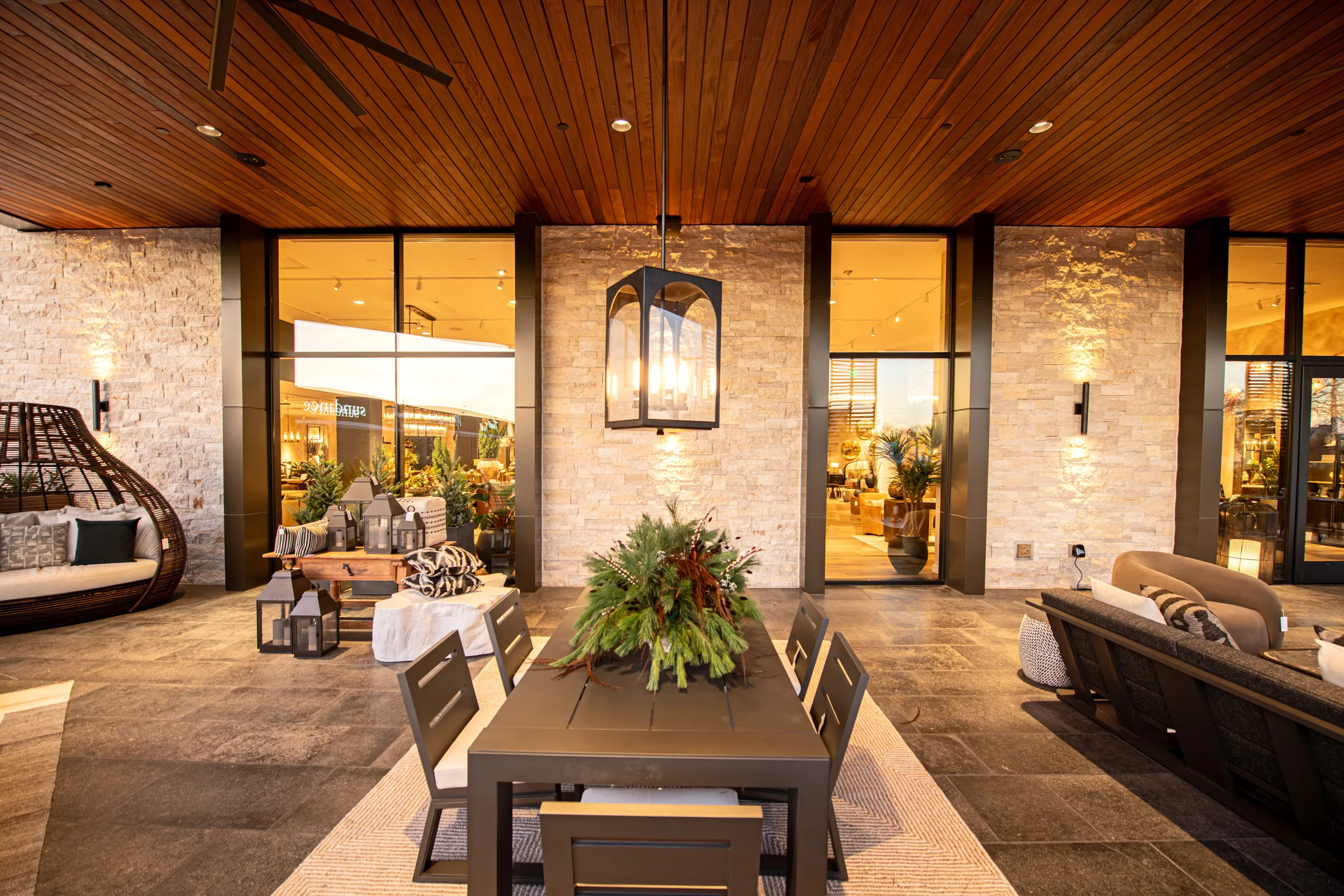 Nob Hill Natural Thin Stone Veneer Outdoor Living