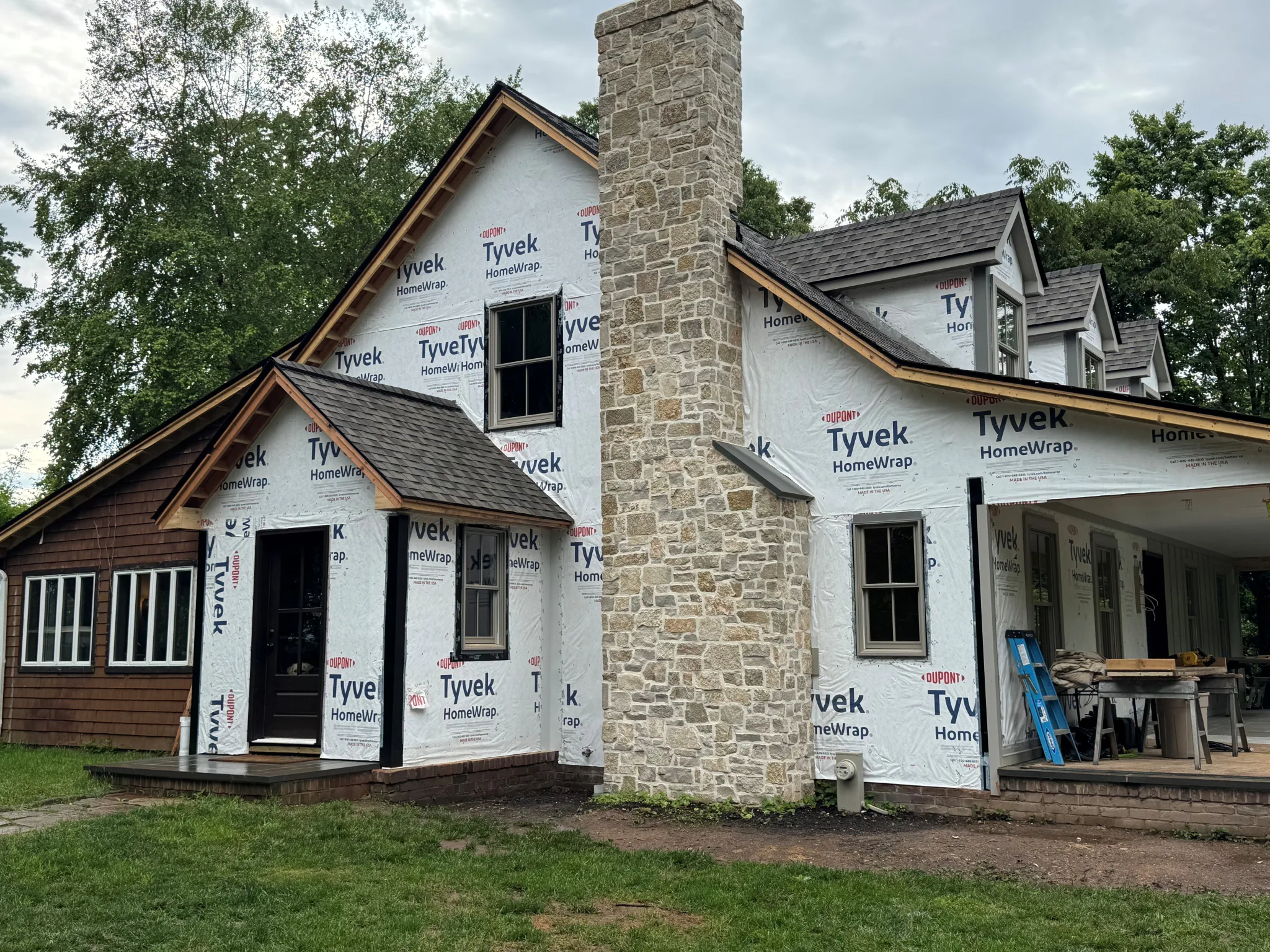 Lisbon Real Thin Stone Chimney Renovation Installation