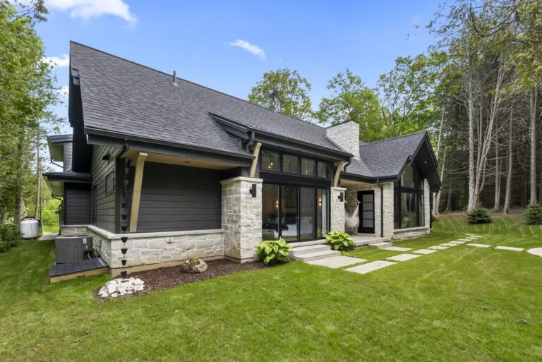 Mont Blanc Natural Stone Veneer White Mortar Exterior