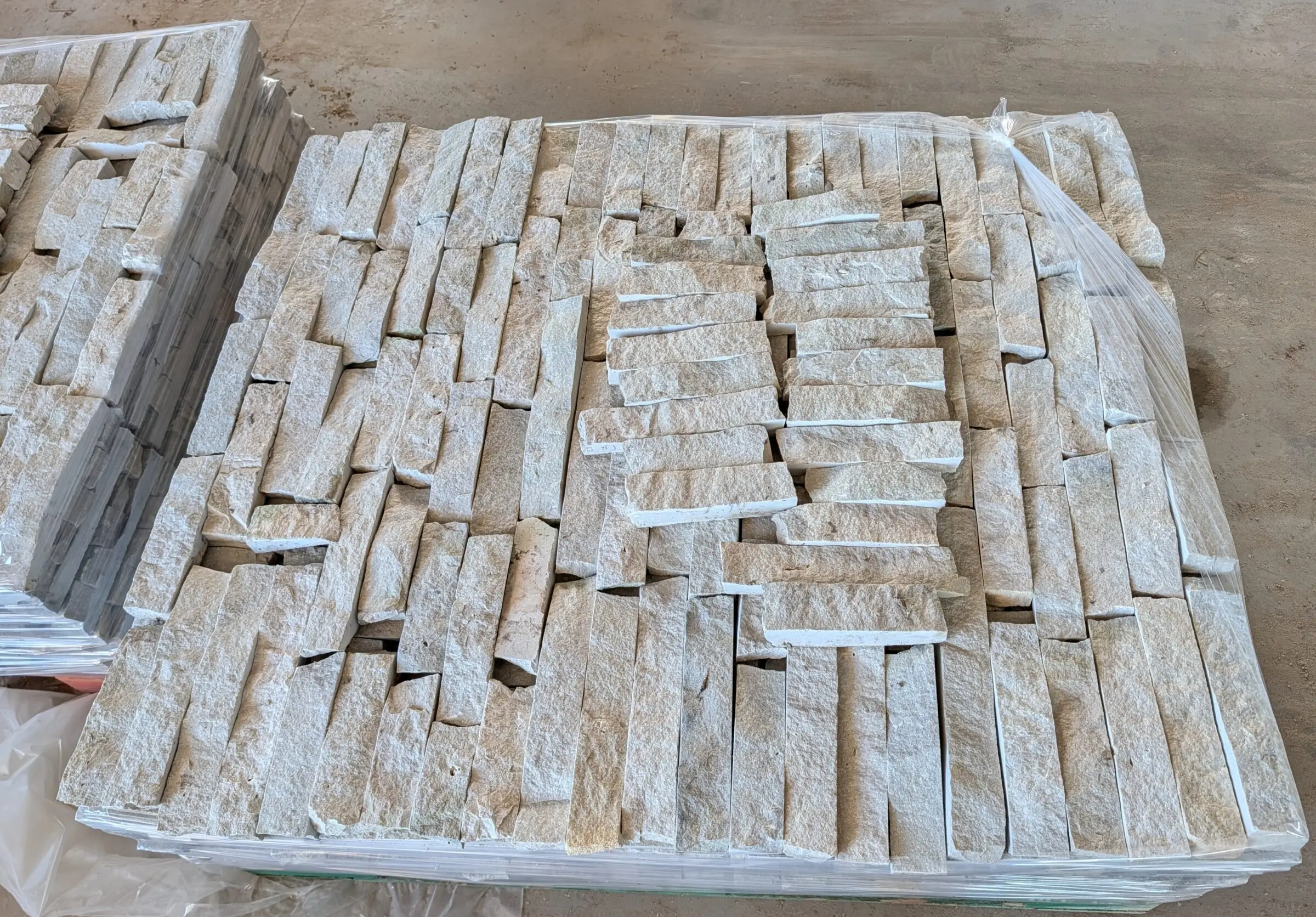 Sterling Ledge Real Thin Stone Veneer Pallet